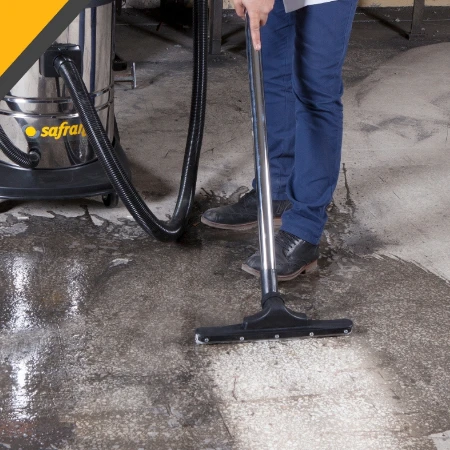 PROFESIONALNI USISIVAČ ZA SUVO I MOKRO USISAVANJE SA 3 MOTORA DWC723 SAFRAN